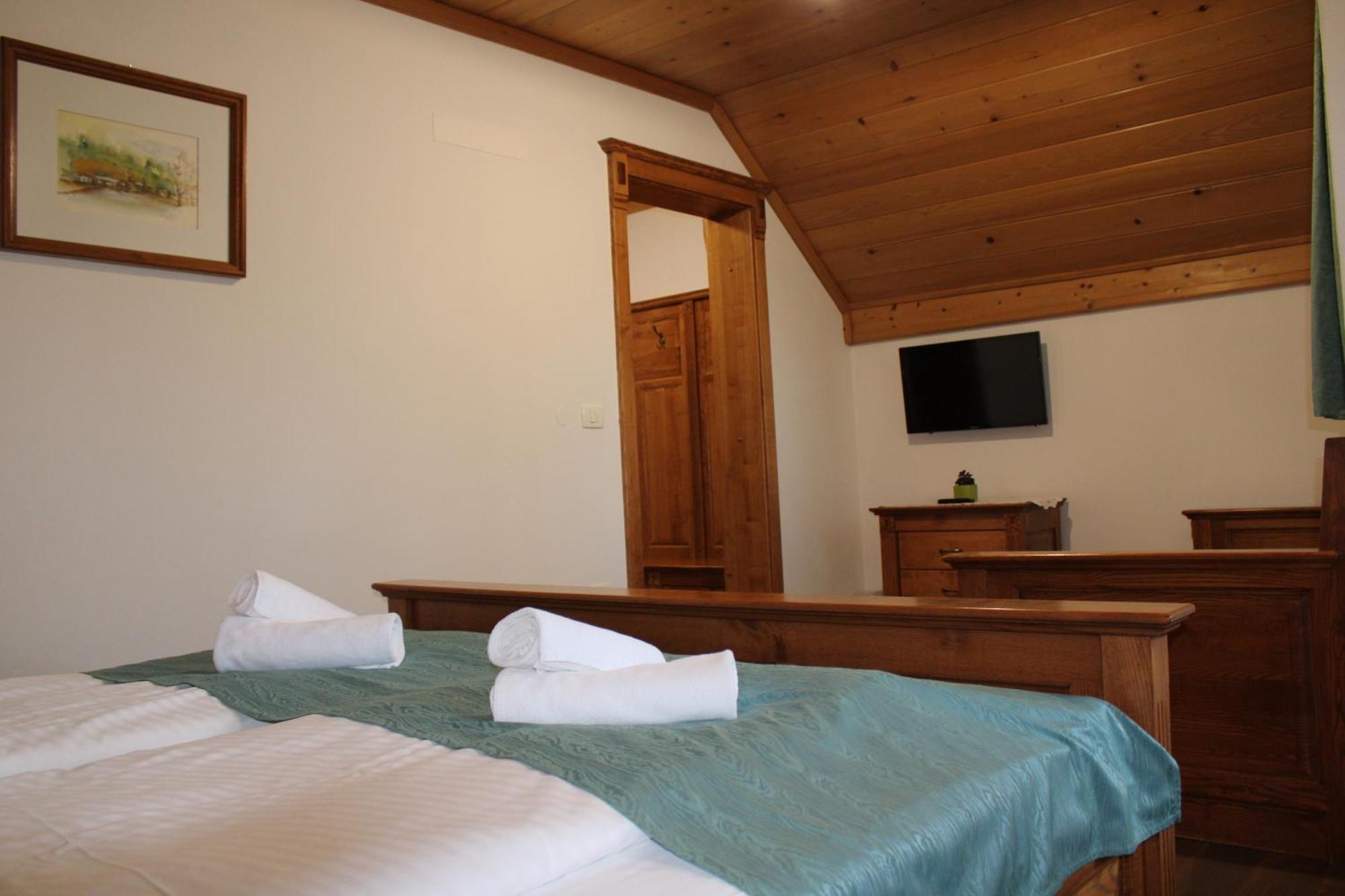 Sport Center Prodnik Hotel Ljubno Bagian luar foto